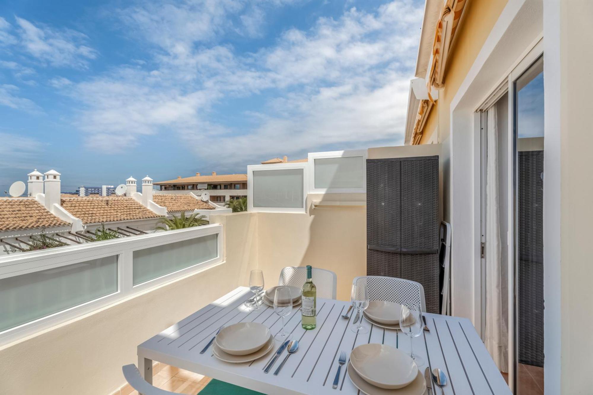 Beautifull Residencial Albatros By Paramount Holidays Адехе Екстериор снимка