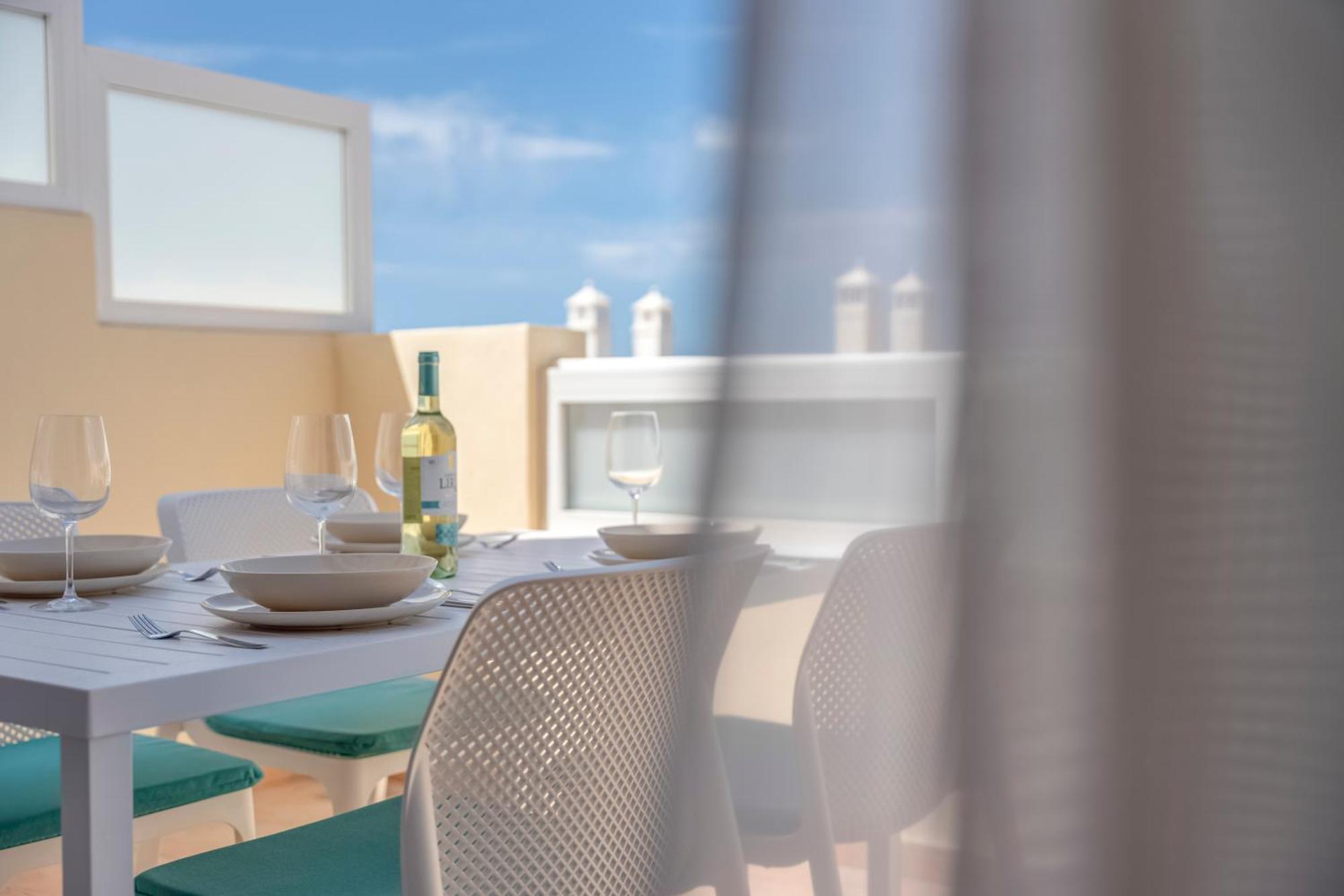 Beautifull Residencial Albatros By Paramount Holidays Адехе Екстериор снимка