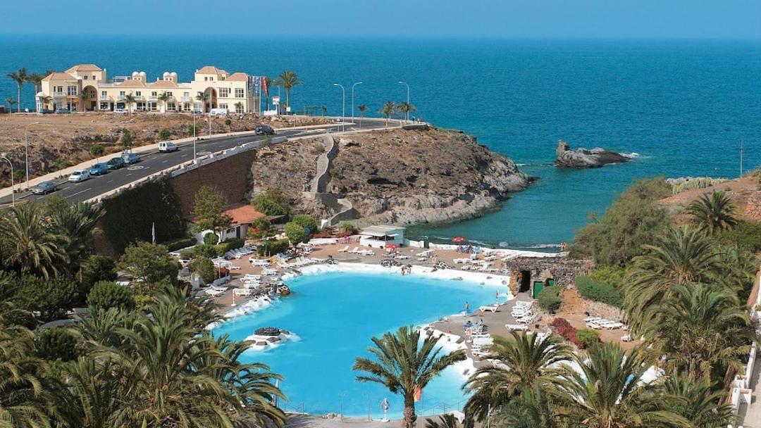 Beautifull Residencial Albatros By Paramount Holidays Адехе Екстериор снимка